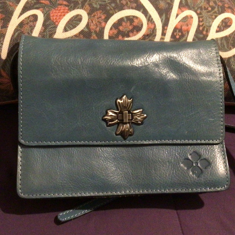 NWOT Blue Cross Body Patricia Nash